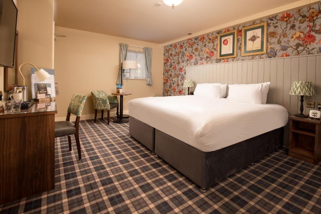 The Stables - Bedroom 