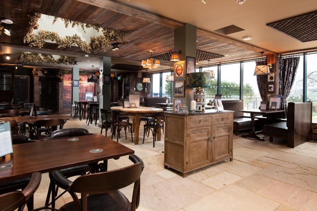 The Stables - Dinning area 